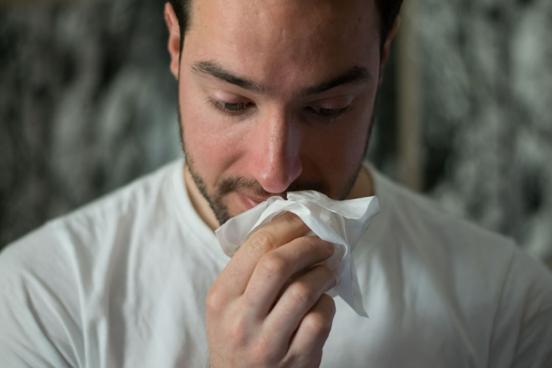 Nose in Passport Photos: Visibility and Considerations