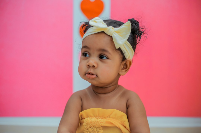 Headbands in Passport Photos: Rules and Trends