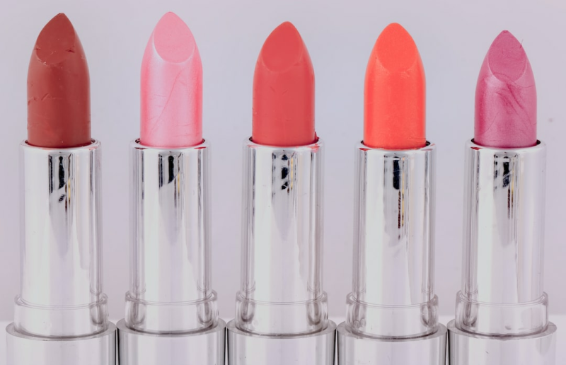 Lipstick in Passport Photos: Shade Selection and Guidelines